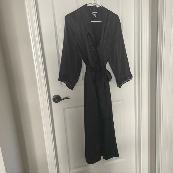 2 piece silk nightgown and robe set - Picture 3 of 8